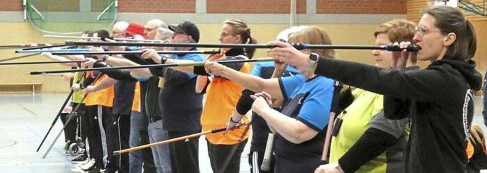 Bezirksmeisterschaft im Blasrohrschießen